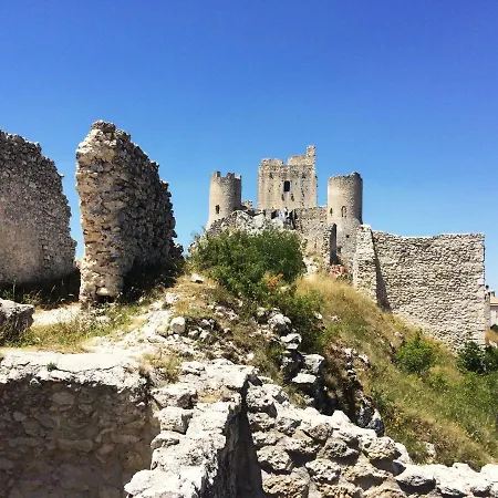 Feriehus Hillside Escape With Pool Picciano