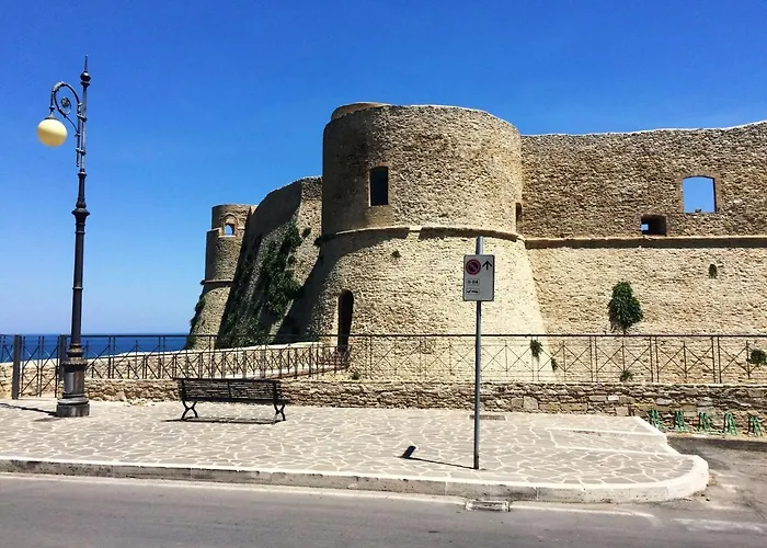 Hillside Escape With Pool Σπίτι διακοπών *