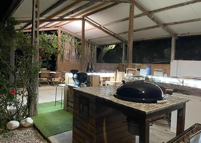 Hillside Escape With Pool *